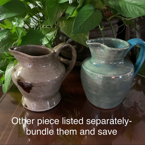 Hand thrown pottery- gorgeous pitcher - Picture 11 of 11